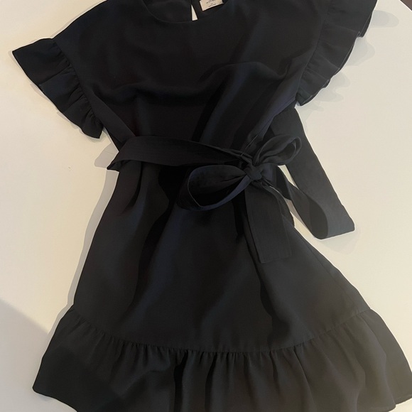 Black Wilfred Apron Dress - Picture 2 of 4
